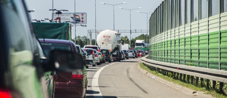 Pierwsze odcinkowe pomiary prędkości już działają. Gdzie trzeba zwolnić?