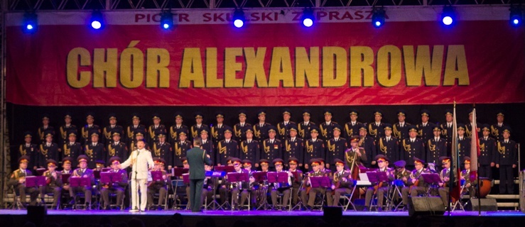 Magiczny Chór Alexandrowa zachwycił tysiące elblążan – zdjęcia