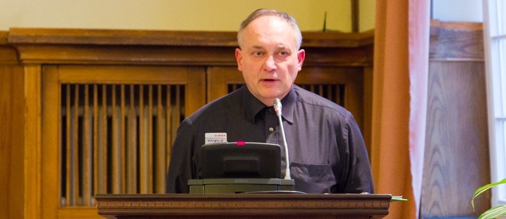 Mariusz Lewandowski, autor projektu