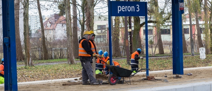 Remont peronów PKP zbliża się do finału
