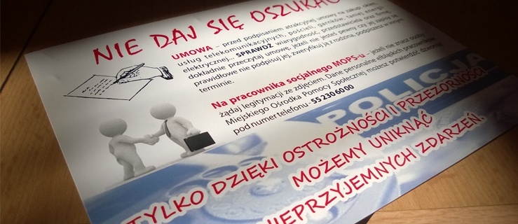 Plakaty w autobusach i tramwajach – akcja przeciwko oszustom
