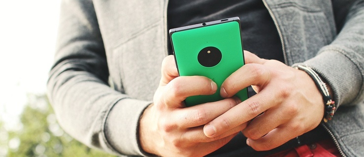 Telefon dla dziecka – karta czy abonament?