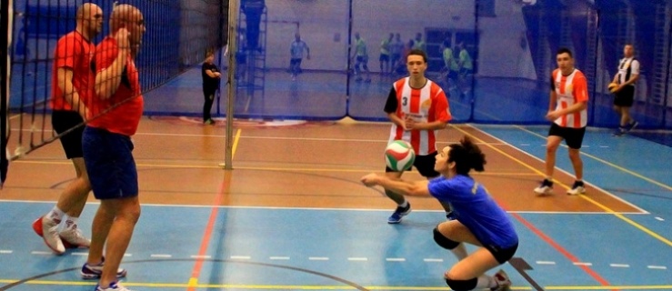 Siatkarska liga MOSiR już po pierwszej rundzie