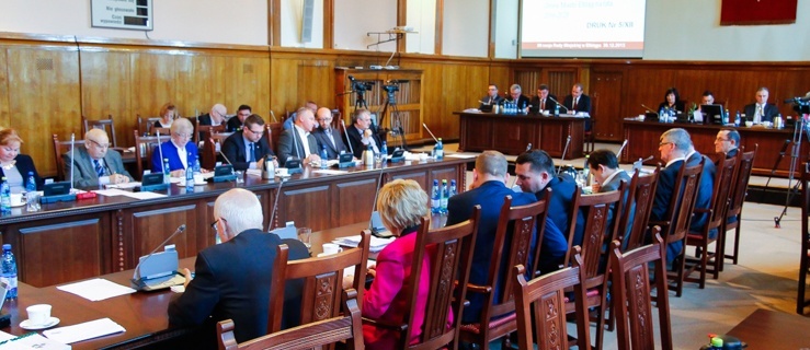 Prezydent co kwartał będzie musiał składać raport
