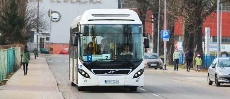 Ponownie autobus hybrydowy przyjechał na testy