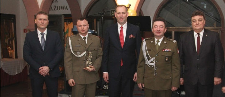 HUSARZE 16 PDZ  