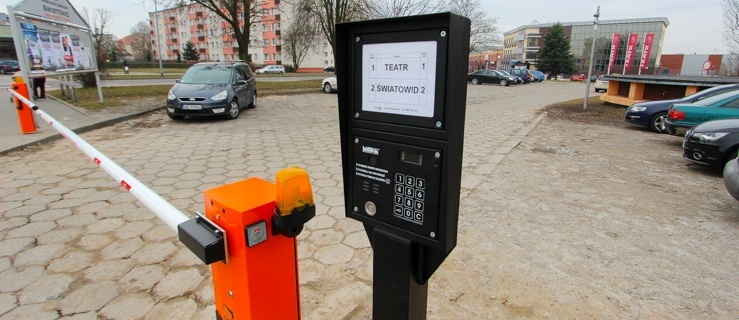 Kolejny szlaban, tym razem przy „Światowidzie”