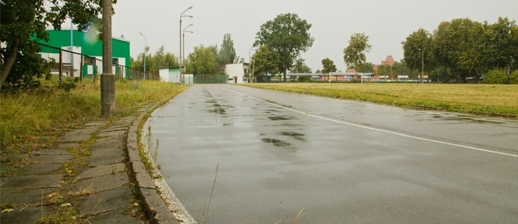Tor wrotkarski i boiska będą, ale zabraknie przejścia podziemnego?