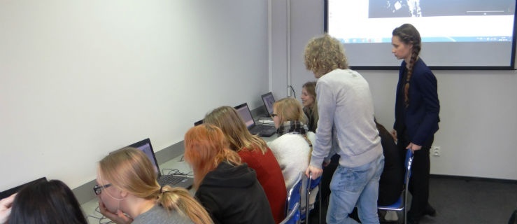 Studenci z Torunia poznawali digitalizację