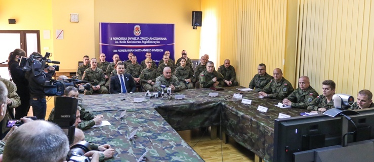Afganistan połączył się z Elblągiem – Macierewicz o zmianach w wojsku