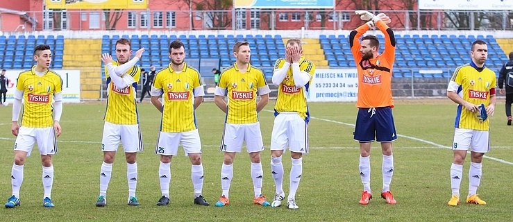 Olimpia gromi KS Wasilków. Bez zmian w czołówce (+ wideo)