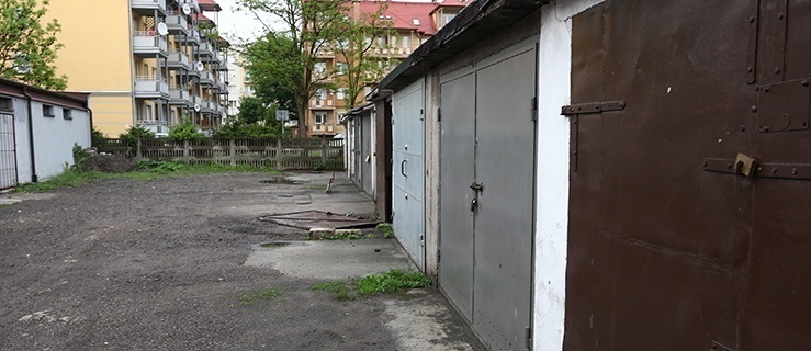 Policja zna tożsamość mężczyzny zmarłego w garażu przy Okrzei