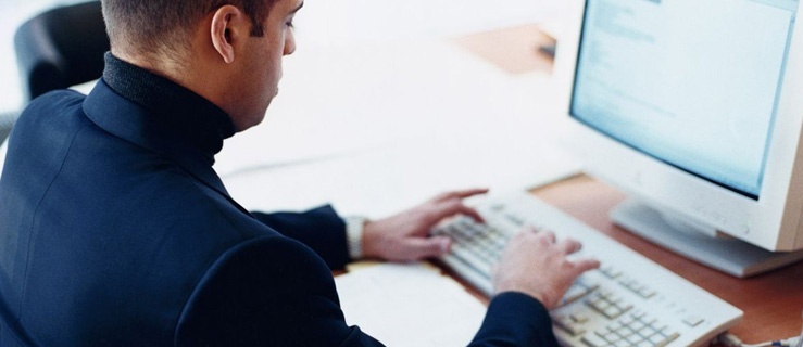 Internet – dla żądnych wiedzy i nieśmiałych?