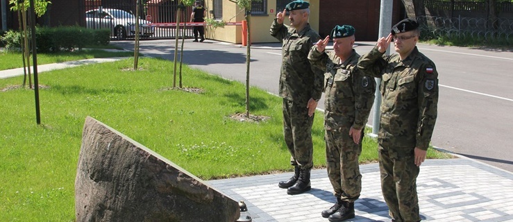 Obchody Święta Weterana w 16 PDZ