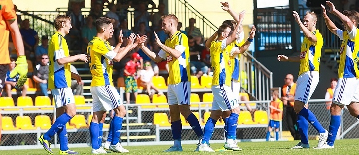 Efektowne zakończenie ligi w Elblągu. Olimpia deklasuje MKS Ełk (+ foto/wideo)