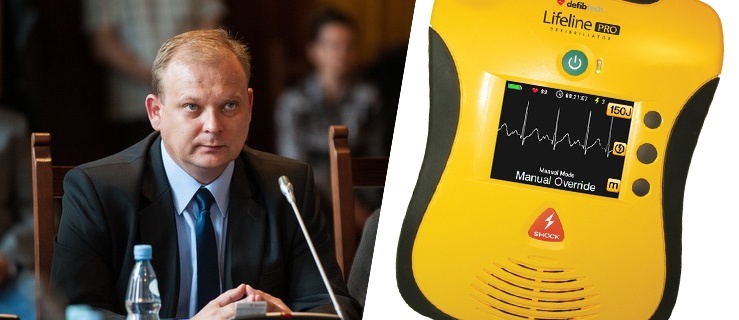 Walczył i wywalczył. Kolejne defibrylatory w Elblągu