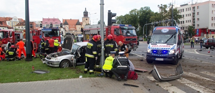 Kto winny – kierowca karetki czy hondy? Proces trwa 