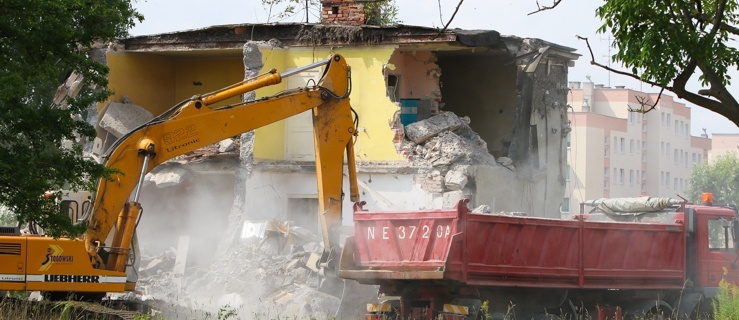 Budynek jednorodzinny, który stał na działce, został już wyburzony