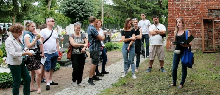 Spacer z przewodnikiem po Ostaszewie