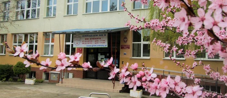 V edycja NARODOWEGO CZYTANIA w  GIMNAZJUM nr 6