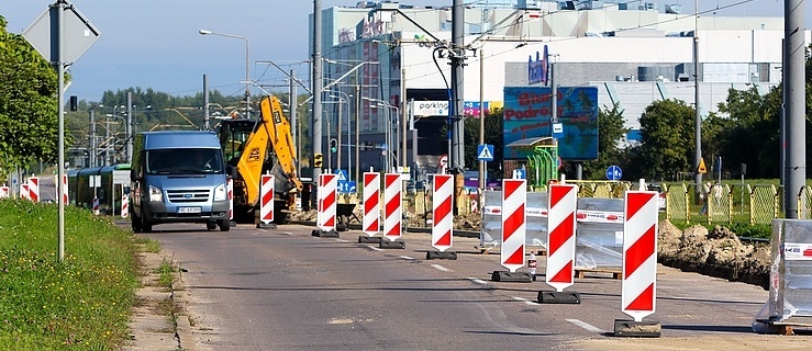 Od 18:00 Płk. Dąbka wyłączona z ruchu. Ruszają weekendowe remonty dróg (+ foto)