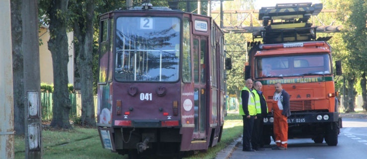 Uszkodzona linia tramwajowa nr 2