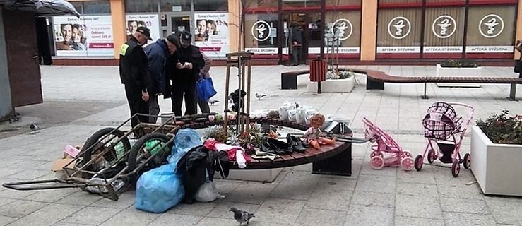 Urządził sobie handel na deptaku