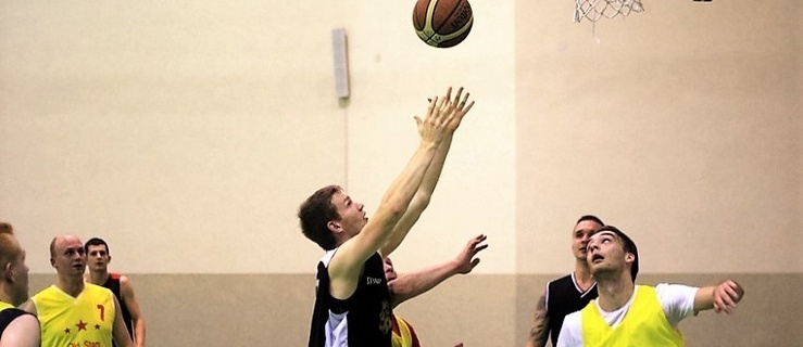 Czarna Kobra na czele Nati Basket Ligi