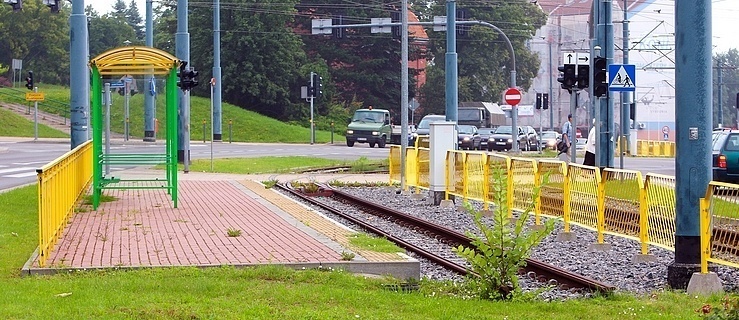 Walka firm o kontrakt na budowę torowiska i trakcji tramwajowej 