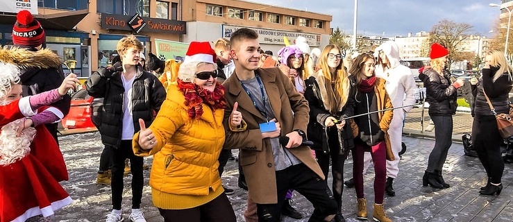 Manekin Challenge nie przyciągnął tłumów na Plac Jagiellończyka (+foto)
