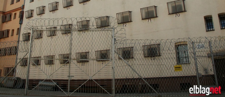 Suszarki w celach i maskowanie sfer intymnych w kącikach sanitarnych   