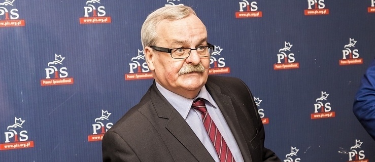 „Fakt” atakuje Krasulskiego po raz czwarty. IPN poprawia biogram posła