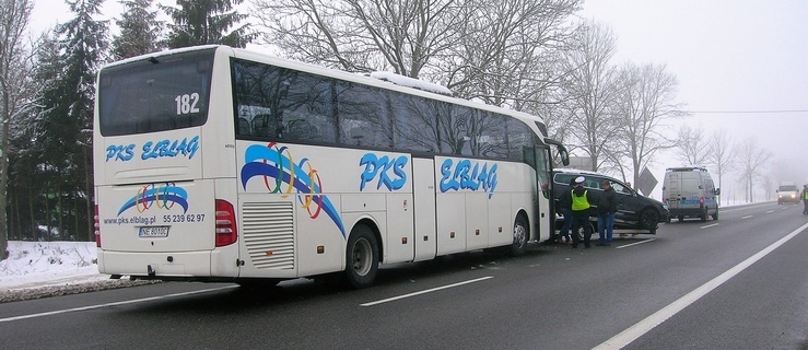 Policjanci poszukują świadków zdarzenia - Kto jechał tym autobusem?