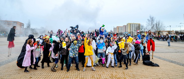 Harlem Shake - internetowy mem trafił też do Elbląga. Przyszło kilkuset statystów