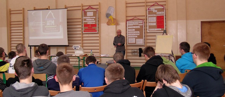 Kolor w budownictwie i techniki dekoracyjne. Uczniowie wzięli udział w szkoleniu