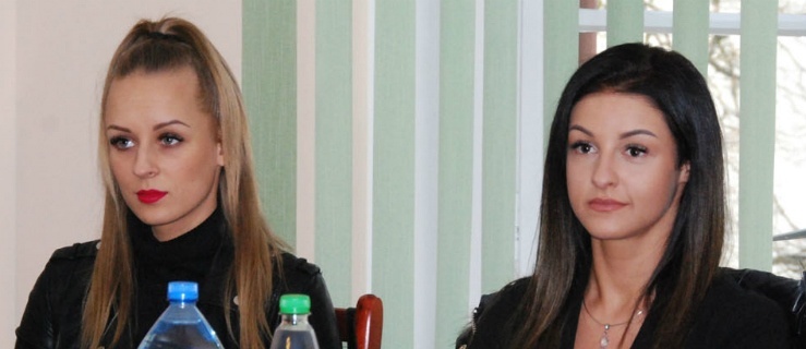 Finalistki Miss Ziemi Elbląskiej w siedzibie Braniewsko- Pasłęckiego Banku Spółdzielczego