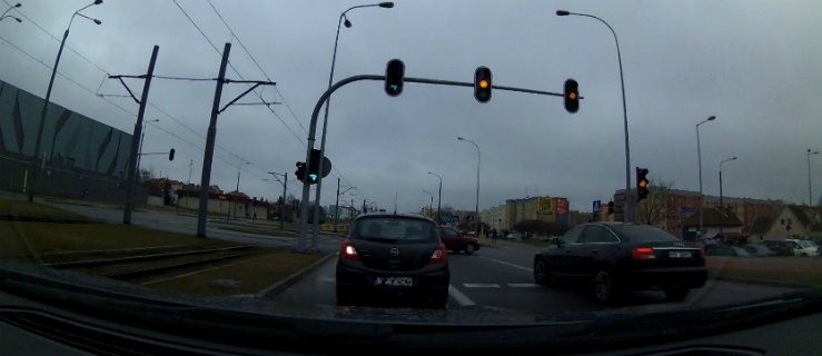 Tak to wyglądało… niebezpieczna prędkość przyczyną kolizji 
