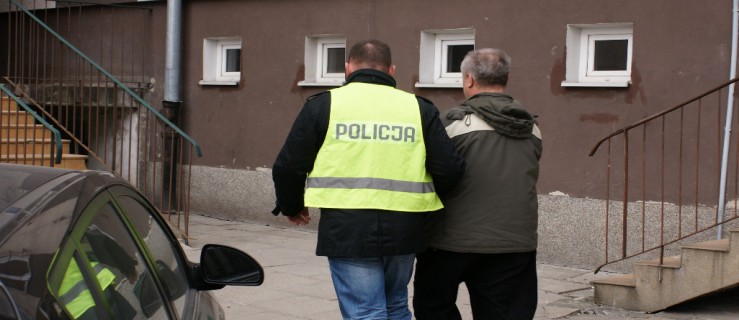 Ojciec znęcał się nad 18-letnią córką. Groził siekierą. Trafił do aresztu