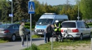 Kolizja rowerzysty z samochodem osobowym przy ul. Królewieckiej. 14-latek w szpitalu