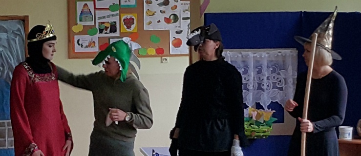 Pedagodzy dali czadu, czyli „Ósemka” na scenie (+ zdjęcia)