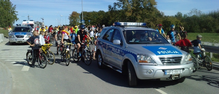 Bardzo przydatne wskazówki dla rowerzystów. Policja odpowiada na ważne pytania