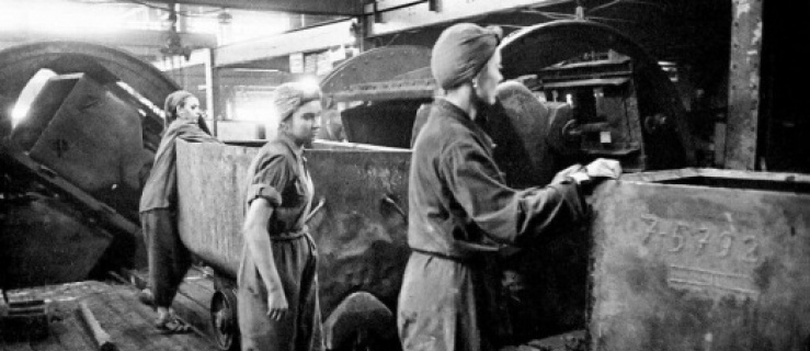 Górniczki w bytomskiej kopalni - rok 1956