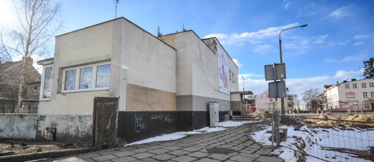 Biały budynek to zabytek modernizmu