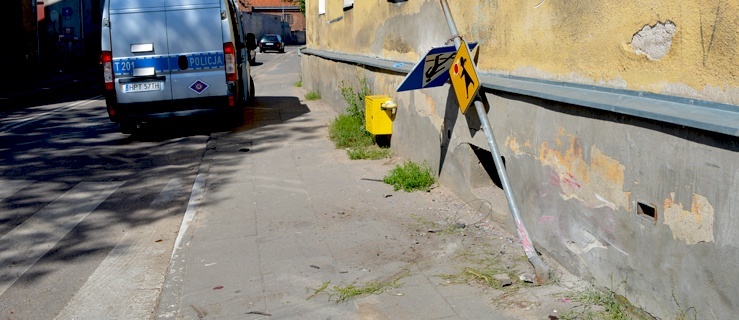 Na Wyspie Spichrzów samochód wjechał w budynek,