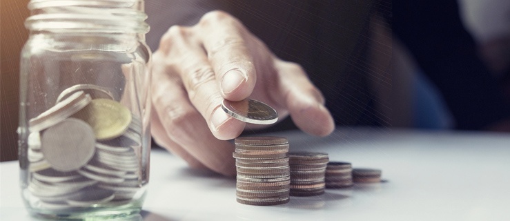 ABC inwestowania: przez fundusz czy na własną rękę?