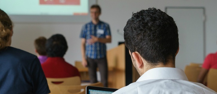 Elbląg. Młodzi nauczyciele języków obcych bez pracy