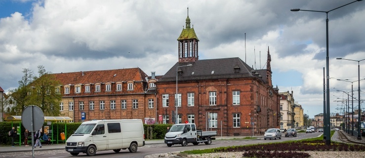 Urząd pocztowy przy pl. Słowiańskim w Elblągu,
