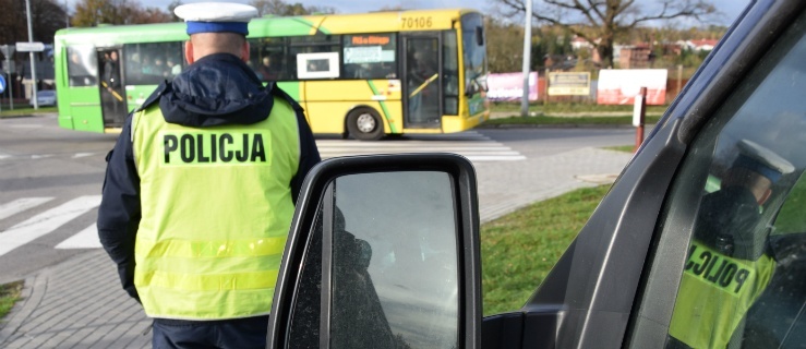  Elbląg. Pięciu pijanych kierowców jechało na cmentarz