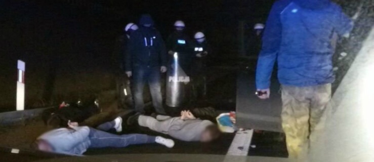 Elbląscy pseudokibice szykowali się do bójki (+wideo)