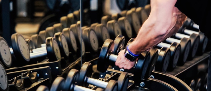 Czy na treningu siłowym cardio ma sens?